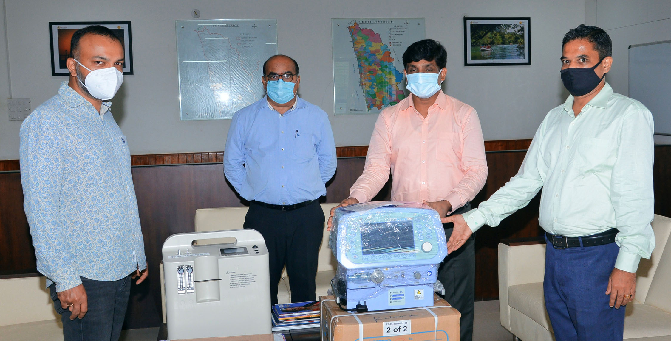 ಉಡುಪಿ ಜಿಲ್ಲಾಡಳಿತಕ್ಕೆ ಇನ್ಫೋಸಿಸ್‌ನಿಂದ ವೈದ್ಯಕೀಯ ಉಪಕರಣ ಹಸ್ತಾಂತರ