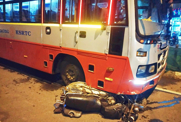 ಕಟಪಾಡಿ: ಬಸ್ಸಿನ ಚಕ್ರದಡಿ ಸಿಲುಕಿದ ಬೈಕ್; ಸವಾರ ಮೃತ್ಯು