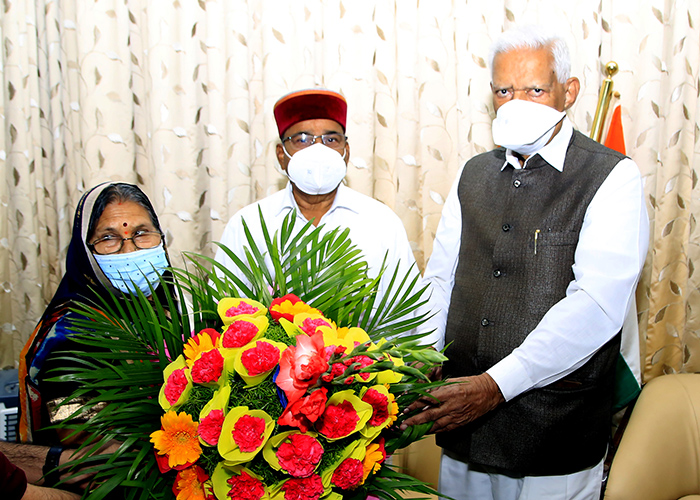 ರಾಜ್ಯಕ್ಕೆ ಆಗಮಿಸಿದ ಥಾವರ್ ಚಂದ್ ಗೆಹ್ಲೋಟ್: ರವಿವಾರ ರಾಜ್ಯಪಾಲರಾಗಿ ಪ್ರಮಾಣ ವಚನ