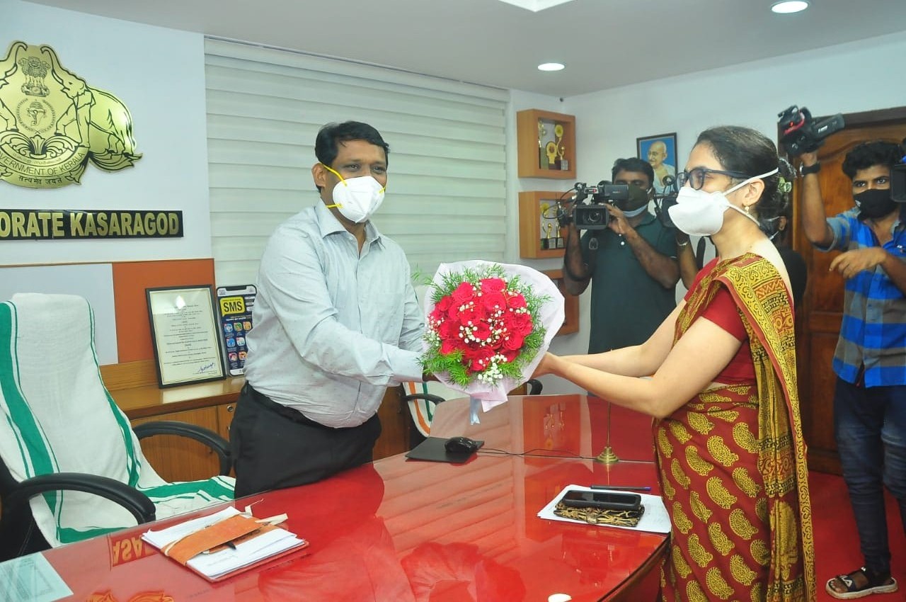ಕಾಸರಗೋಡಿನ ನೂತನ ಜಿಲ್ಲಾಧಿಕಾರಿಯಾಗಿ ಭಂದಾರಿ ಸ್ವಾಗತ್ ಚಂದ್ ಅಧಿಕಾರ ಸ್ವೀಕಾರ