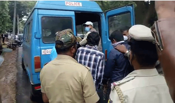 ಶೃಂಗೇರಿ ಬ್ಯೂಟಿ ಪಾರ್ಲರ್ ಯುವತಿ ಮೇಲೆ ಆ್ಯಸಿಡ್ ದಾಳಿ ಪ್ರಕರಣ: ನಾಲ್ವರು ಆರೋಪಿಗಳ ಆರೋಪ ಸಾಬೀತು