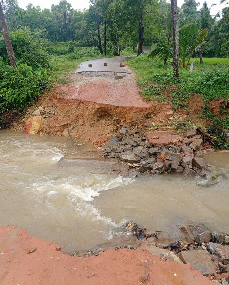 ಮತ್ತೆ ಕೊಚ್ಚಿ ಹೋದ ನಡೂರು ಕಿರು ಸೇತುವೆ