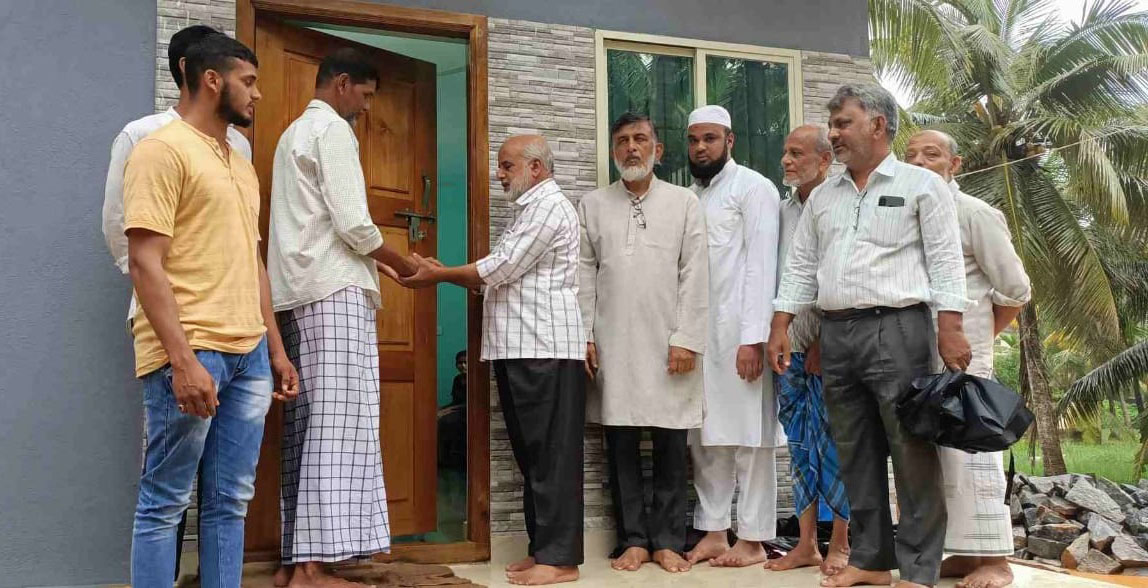 ಅರ್ಥಿಕ ಹಿಂದುಳಿದ ಕುಟುಂಬಕ್ಕೆ ಜಮಾಅತೆ ಇಸ್ಲಾಮಿ ಹಿಂದ್ ಹೂಡೆ ವತಿಯಿಂದ ಮನೆ ಹಸ್ತಾಂತರ