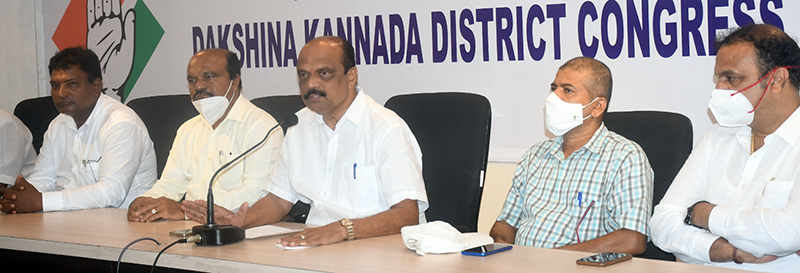 ಸಿದ್ದರಾಮಯ್ಯರಿಗೆ ನಳಿನ್ ಸವಾಲು ಹಾಸ್ಯಾಸ್ಪದ: ಹರೀಶ್ ಕುಮಾರ್