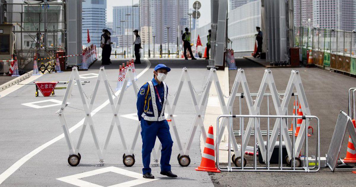 ಟೋಕಿಯೊ ಒಲಿಂಪಿಕ್ಸ್  ಕ್ರೀಡಾಗ್ರಾಮದಲ್ಲಿ ಇಬ್ಬರು ಅಥ್ಲೀಟ್ ಗಳಿಗೆ ಕೊರೋನ ಪಾಸಿಟಿವ್