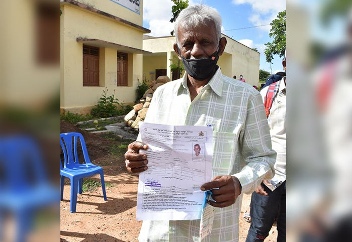 ಕೋಲಾರ: ಬಡ್ತಿಗಾಗಿ ಎಸೆಸೆಲ್ಸಿ ಪರೀಕ್ಷೆ ಬರೆಯುತ್ತಿರುವ ಪೊಲೀಸ್ ಪೇದೆ
