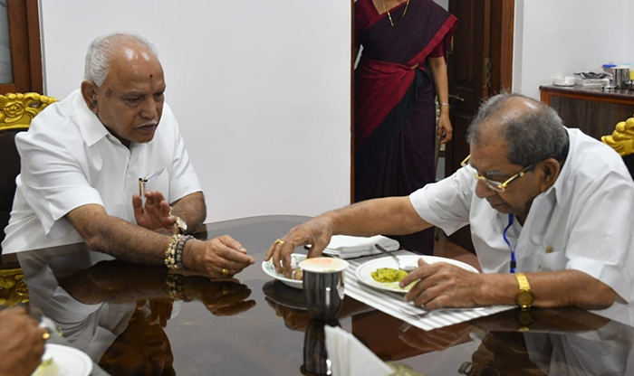 ಯಡಿಯೂರಪ್ಪರನ್ನು ಬದಲಾವಣೆ ಮಾಡಿದರೆ ಬಿಜೆಪಿ ಇತಿಹಾಸ ಮುಗಿದಂತೆ: ಕಾಂಗ್ರೆಸ್ ನಾಯಕ ಶಾಮನೂರು ಶಿವಶಂಕರಪ್ಪ