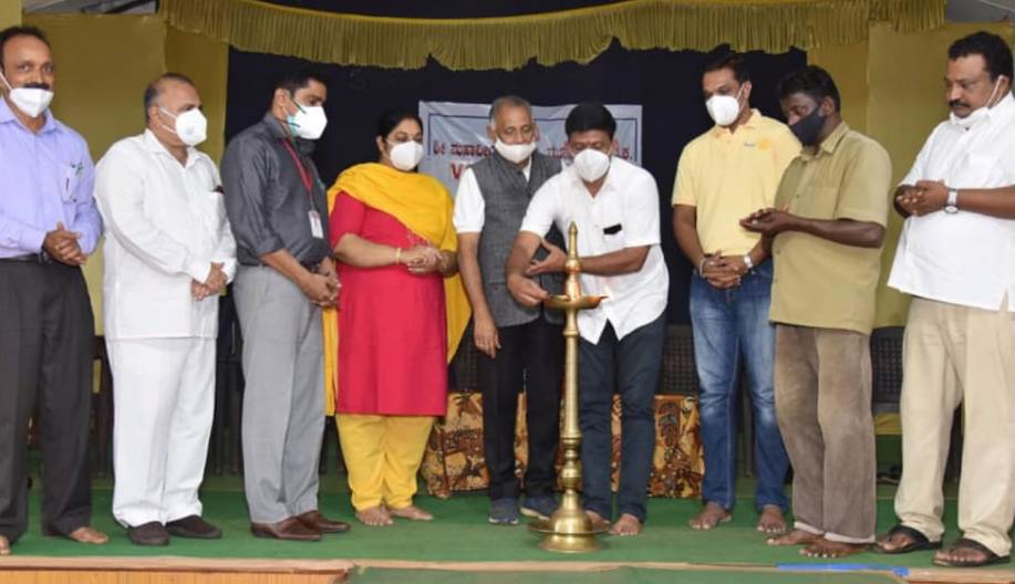 ಮೂಡುಬಿದಿರೆ : ಶ್ರೀ ಮಹಾವೀರ ಕಾಲೇಜಿನಲ್ಲಿ ವಿದ್ಯಾರ್ಥಿಗಳಿಗೆ ಲಸಿಕೆ