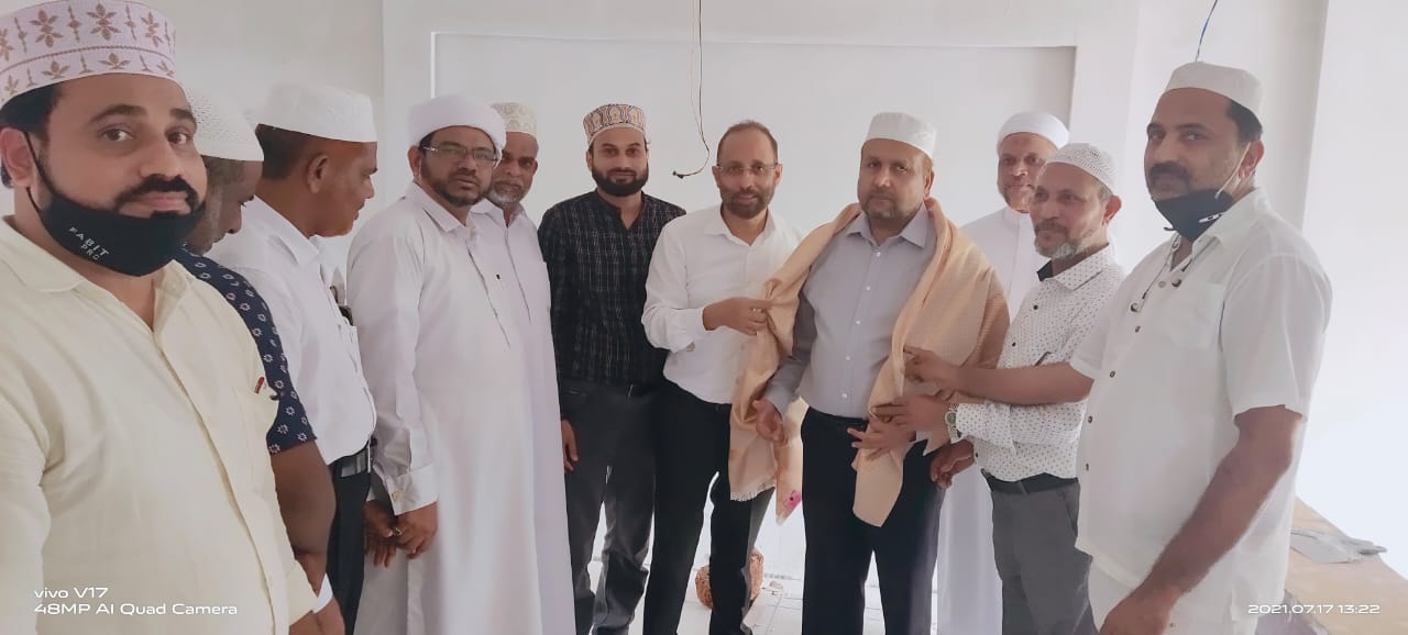 ಕುಂಬ್ರ ಮರ್ಕಝುಲ್ ಹುದಾ ಮಹಿಳಾ ಕಾಲೇಜಿನ ಬಹರೈನ್ ಸಮಿತಿಯ ನಾಯಕರಿಗೆ ಸನ್ಮಾನ