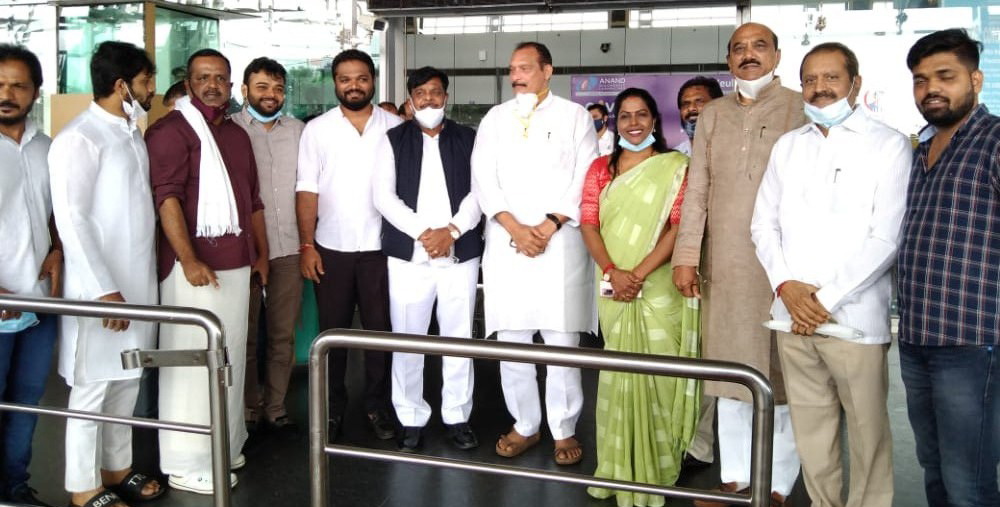 ಆಸ್ಕರ್ ಫೆರ್ನಾಂಡಿಸ್ ಆರೋಗ್ಯ ವಿಚಾರಿಸಿದ ಕಾಂಗ್ರೆಸ್ ಮುಖಂಡರು