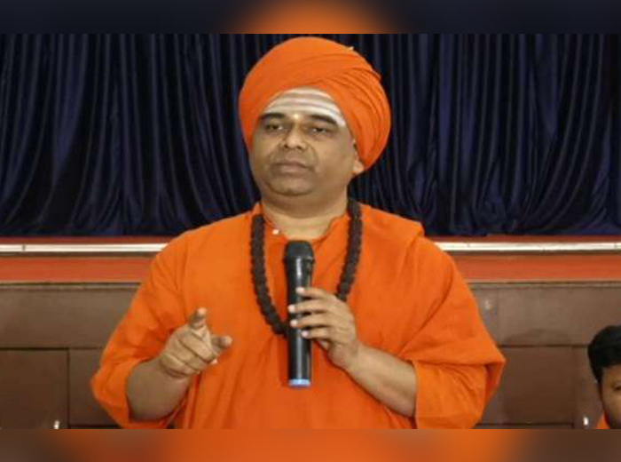 ಬಿಎಸ್‍ವೈ ಅವರ ಕಣ್ಣೀರಿನಲ್ಲಿ ಬಿಜೆಪಿ ತೇಲಿ ಹೋಗಲಿದೆ: ಬಿಜೆಪಿ ವರಿಷ್ಟರಿಗೆ ದಿಂಗಾಲೇಶ್ವರ ಸ್ವಾಮೀಜಿ ಎಚ್ಚರಿಕೆ