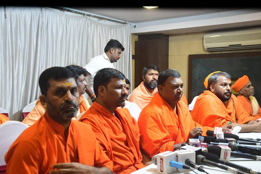 ಕೆ.ಎಸ್.ಈಶ್ವರಪ್ಪಗೆ ಡಿಸಿಎಂ ಸ್ಥಾನ ನೀಡಬೇಕು : ಮಠಾಧೀಶರ ಒತ್ತಾಯ