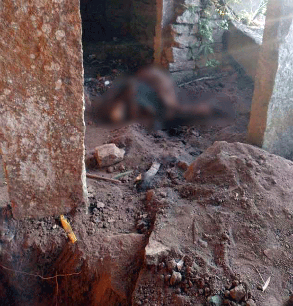 ತುಮಕೂರು: ದೇವಾಲಯದ ಬಳಿ ಮಹಿಳೆಯ ಮೃತದೇಹ ಪತ್ತೆ, ನಿಧಿಯಾಸೆಗೆ ಕೊಲೆ ಎಸಗಿರುವ ಶಂಕೆ