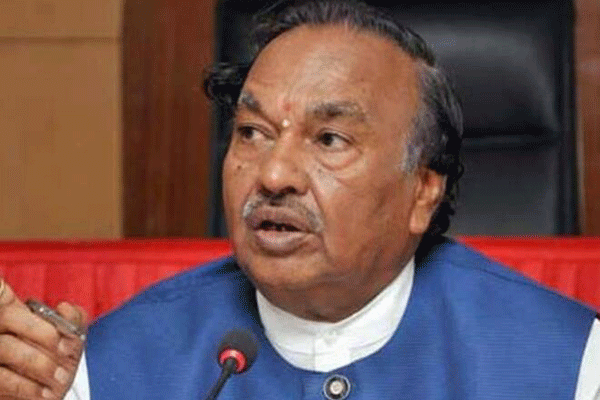 ರಾಜ್ಯ ಕಾಂಗ್ರೆಸ್ ನಲ್ಲಿ ಪಂಚ ಕೌರವರು ಅಧಿಕಾರ ಹಿಡಿಯಲು ಹವಣಿಸುತ್ತಿದ್ದಾರೆ: ಸಚಿವ ಈಶ್ವರಪ್ಪ ವ್ಯಂಗ್ಯ