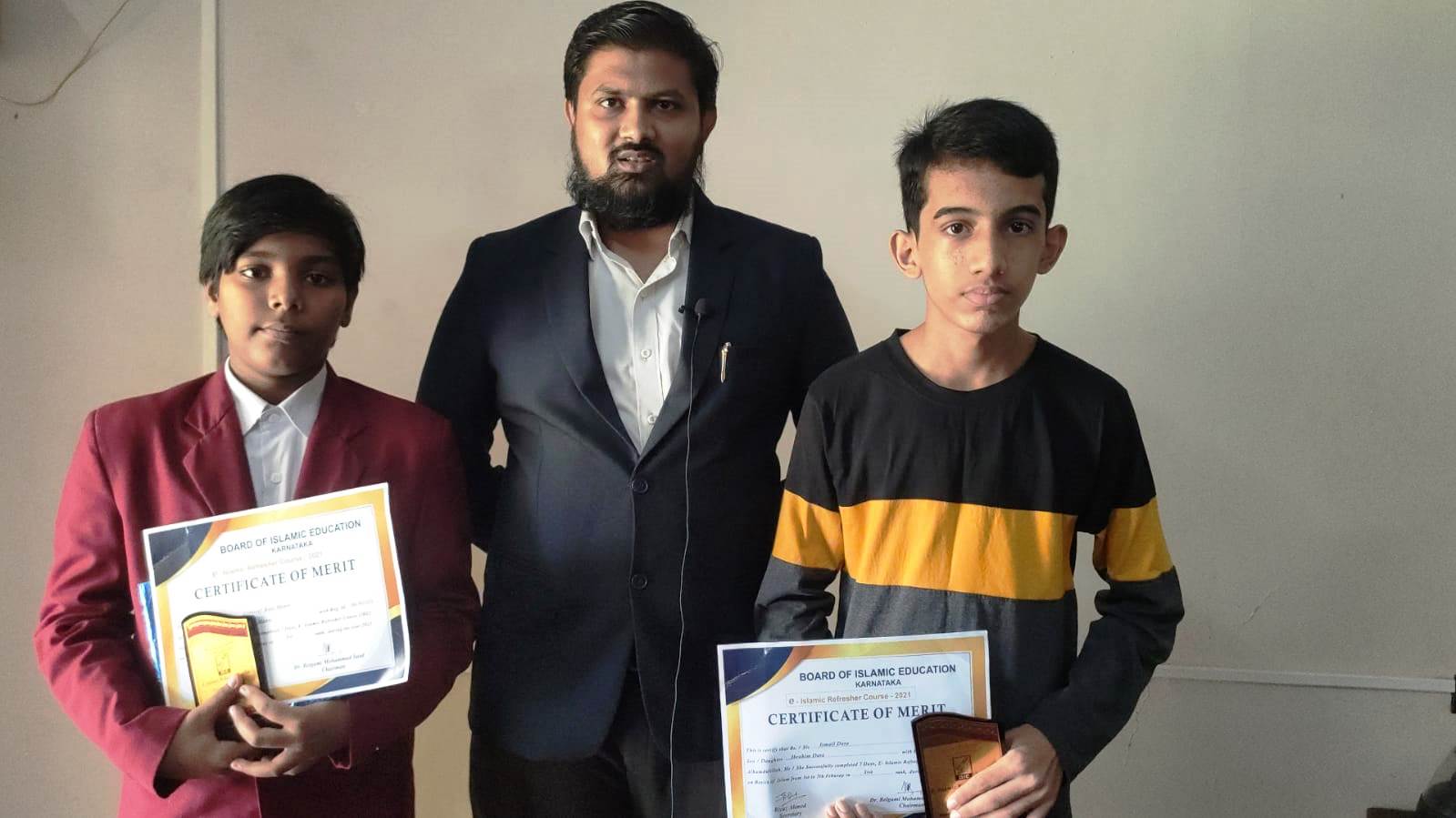 ಇ-ಇಸ್ಲಾಮಿಕ್ ರಿಫ್ರೇಷ್ ಕೋರ್ಸ್; ನ್ಯೂಶಮ್ಸ್ ಶಾಲಾ ವಿದ್ಯಾರ್ಥಿಗಳಿಗೆ ರ್ಯಾಂಕ್