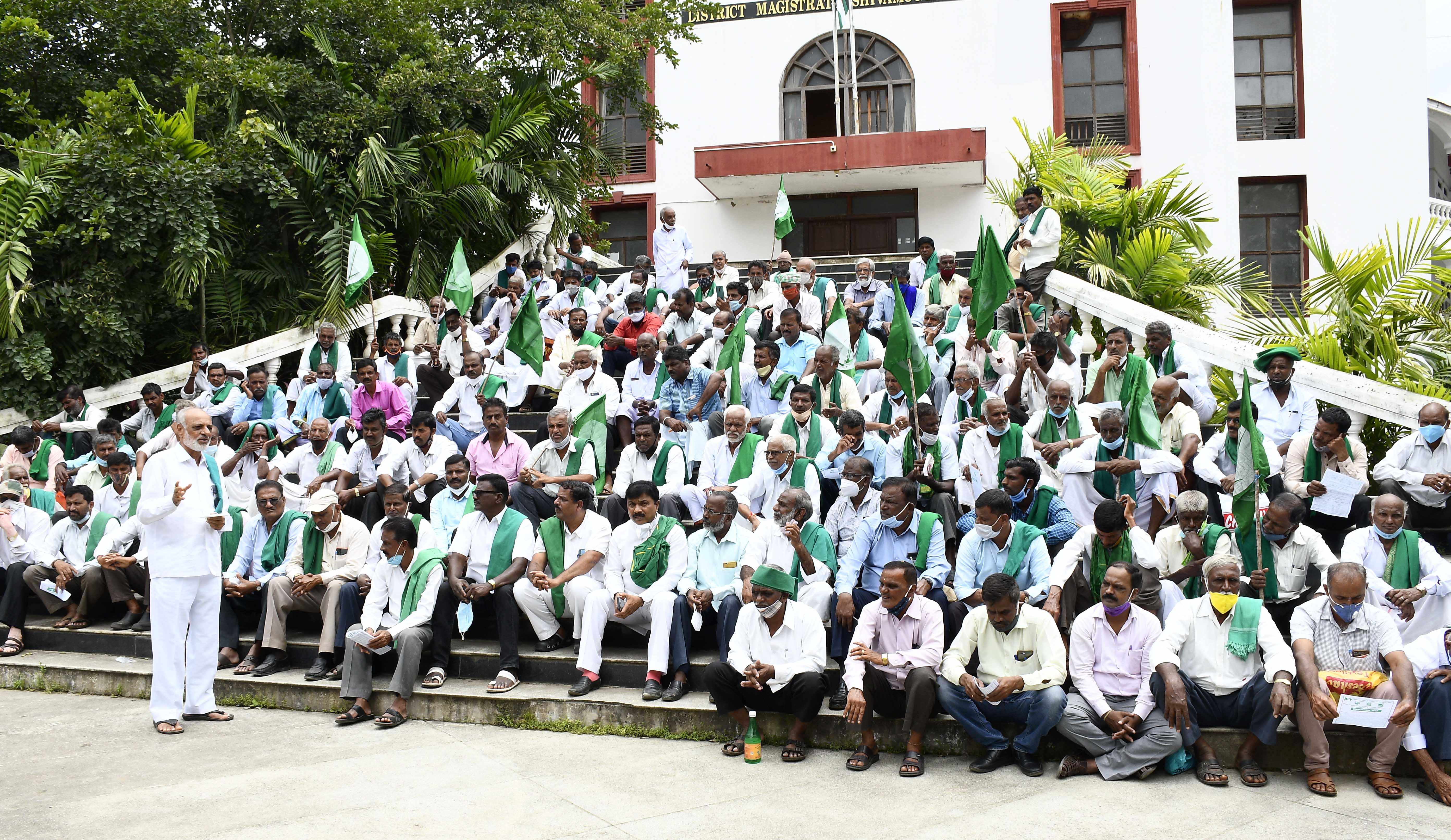 ಶಿವಮೊಗ್ಗ: ವಿದ್ಯುತ್ ಕಾಯಿದೆ ತಿದ್ದುಪಡಿ ವಿರೋಧಿಸಿ ಪ್ರತಿಭಟನೆ