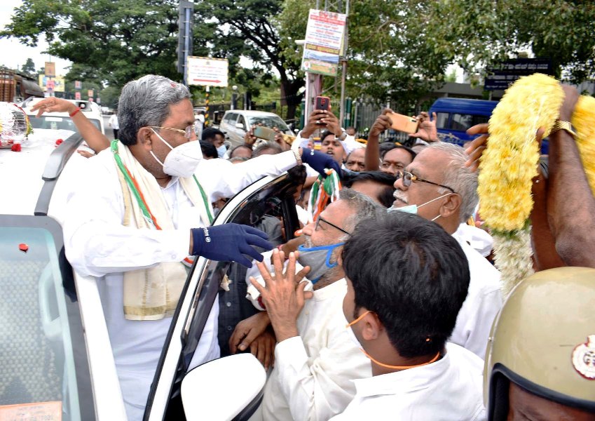 ಜೆಡಿಎಸ್‍ ಪಕ್ಷದವರು ಜಾತ್ಯತೀತ ತತ್ವದಲ್ಲಿ ನಂಬಿಕೆ ಇಲ್ಲದವರು: ಸಿದ್ದರಾಮಯ್ಯ