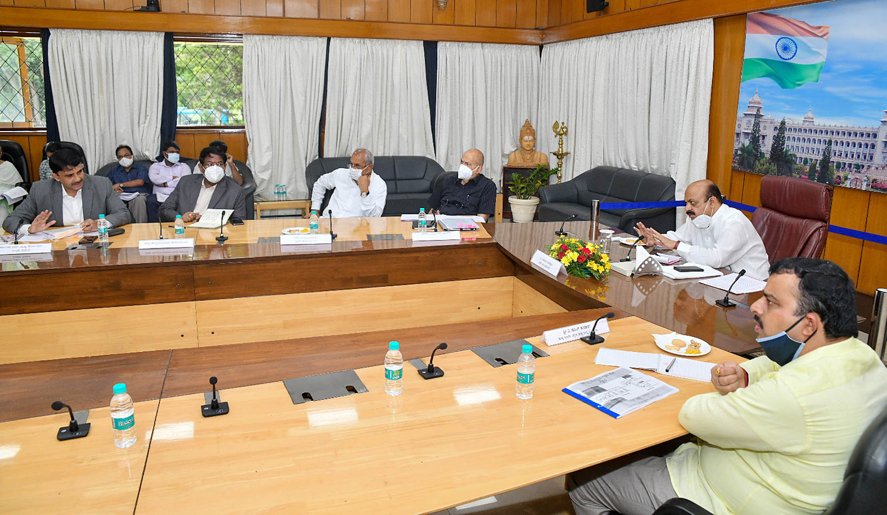 ರಾಜ್ಯದ ನೀರಾವರಿ ಯೋಜನೆಗಳ ಪ್ರಗತಿ ಪರಿಶೀಲನೆ ನಡೆಸಿದ ಸಿಎಂ ಬಸವರಾಜ ಬೊಮ್ಮಾಯಿ