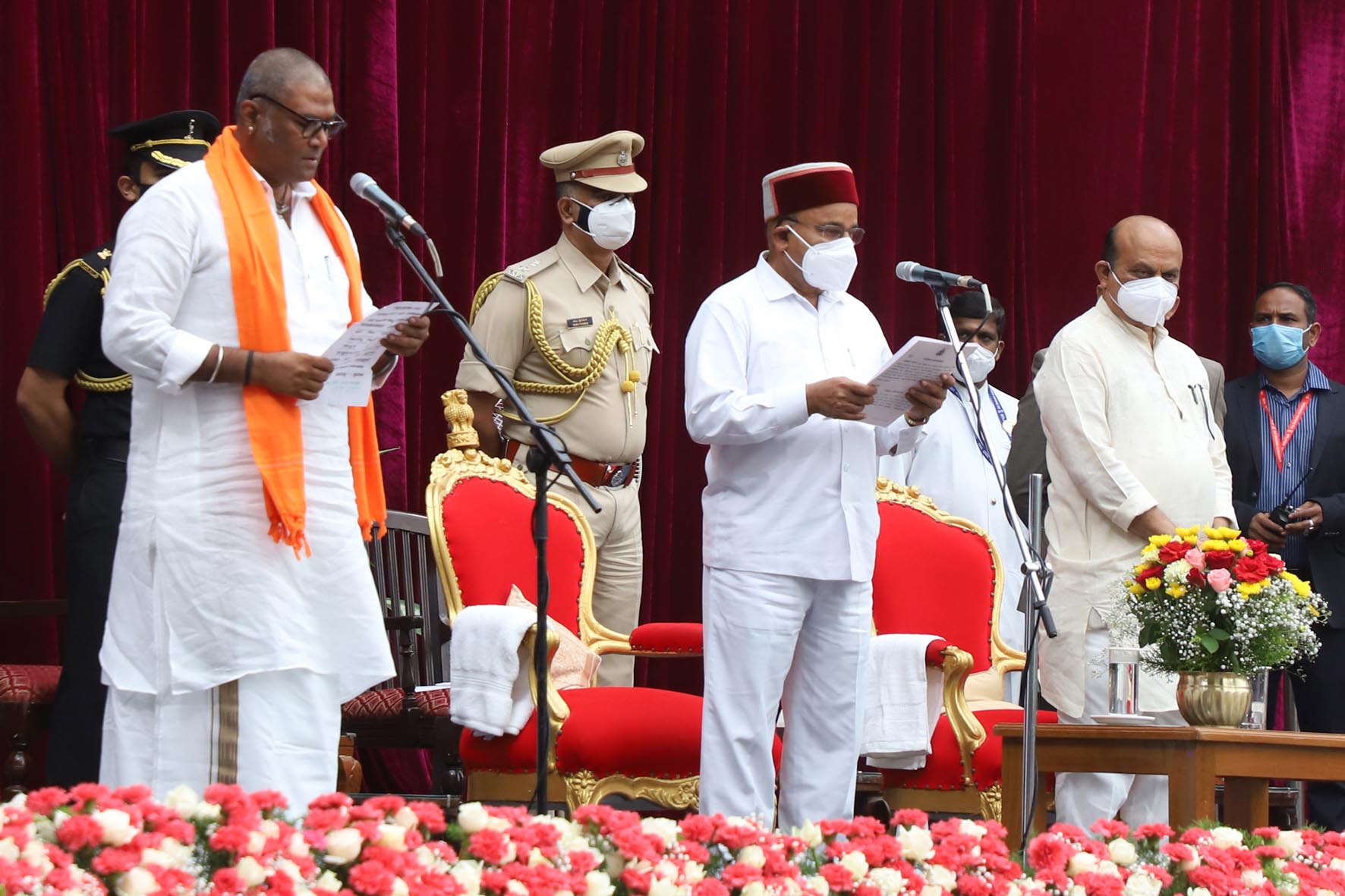 ಖಾತೆ ಹಂಚಿಕೆ ಬಿಕ್ಕಟ್ಟು: ವರಿಷ್ಠರ ಜತೆ ಚರ್ಚಿಸಿ ತೀರ್ಮಾನ ಸಾಧ್ಯತೆ