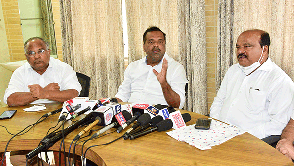 ಎನ್ಐಎ ತನಿಖೆಯ ಬಗ್ಗೆ ಗೊಂದಲ ಸೃಷ್ಟಿ ಬೇಡ: ಯು.ಟಿ.ಖಾದರ್