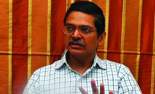 ಅವಧಿಗೆ ಮುಂಚೆಯೇ ನಿವೃತ್ತರಾಗಿಸಿದ್ದ ಮಾಜಿ ಐಪಿಎಸ್ ಅಧಿಕಾರಿ ಅಮಿತಾಭ್ ಠಾಕೂರ್ ರಿಂದ ಆದಿತ್ಯನಾಥ್‌ ವಿರುದ್ಧ ಸ್ಫರ್ಧೆ