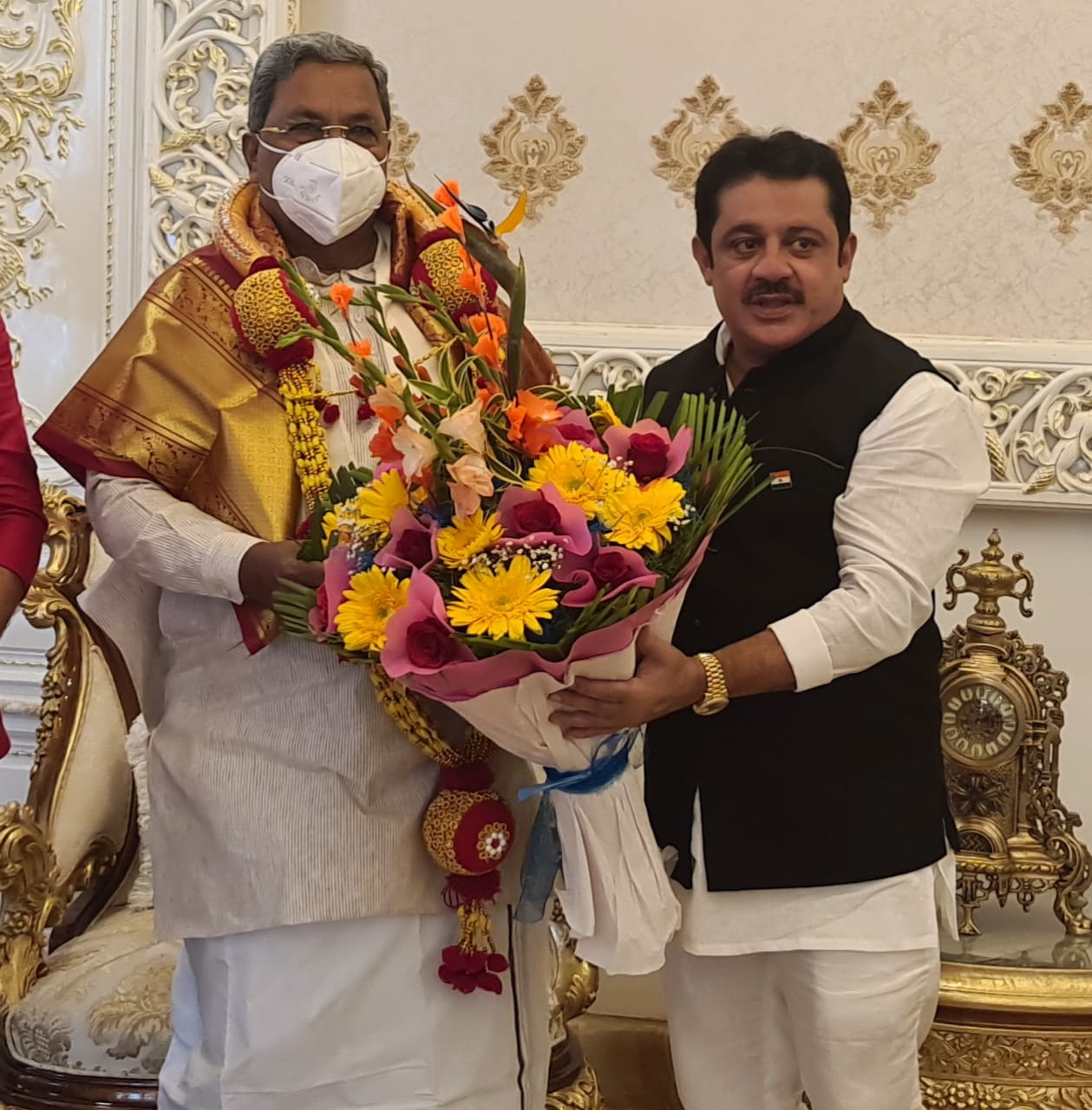 ಝಮೀರ್ ಅಹ್ಮದ್ ನಿವಾಸಕ್ಕೆ ಪ್ರತಿಪಕ್ಷ ನಾಯಕ ಸಿದ್ದರಾಮಯ್ಯ ಭೇಟಿ