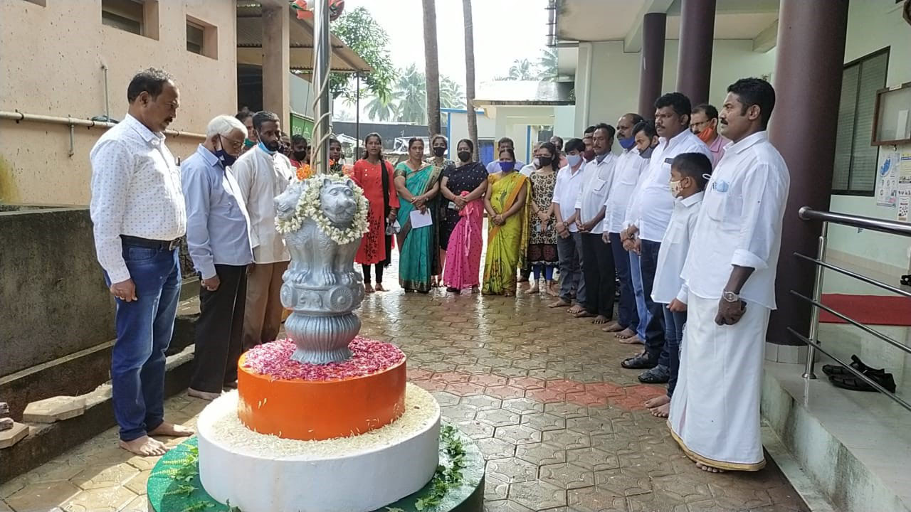 ಕೋಟ ಗ್ರಾಪಂಗೆ ನೂತನ ಧ್ವಜಸ್ತಂಭ ಕೊಡುಗೆ