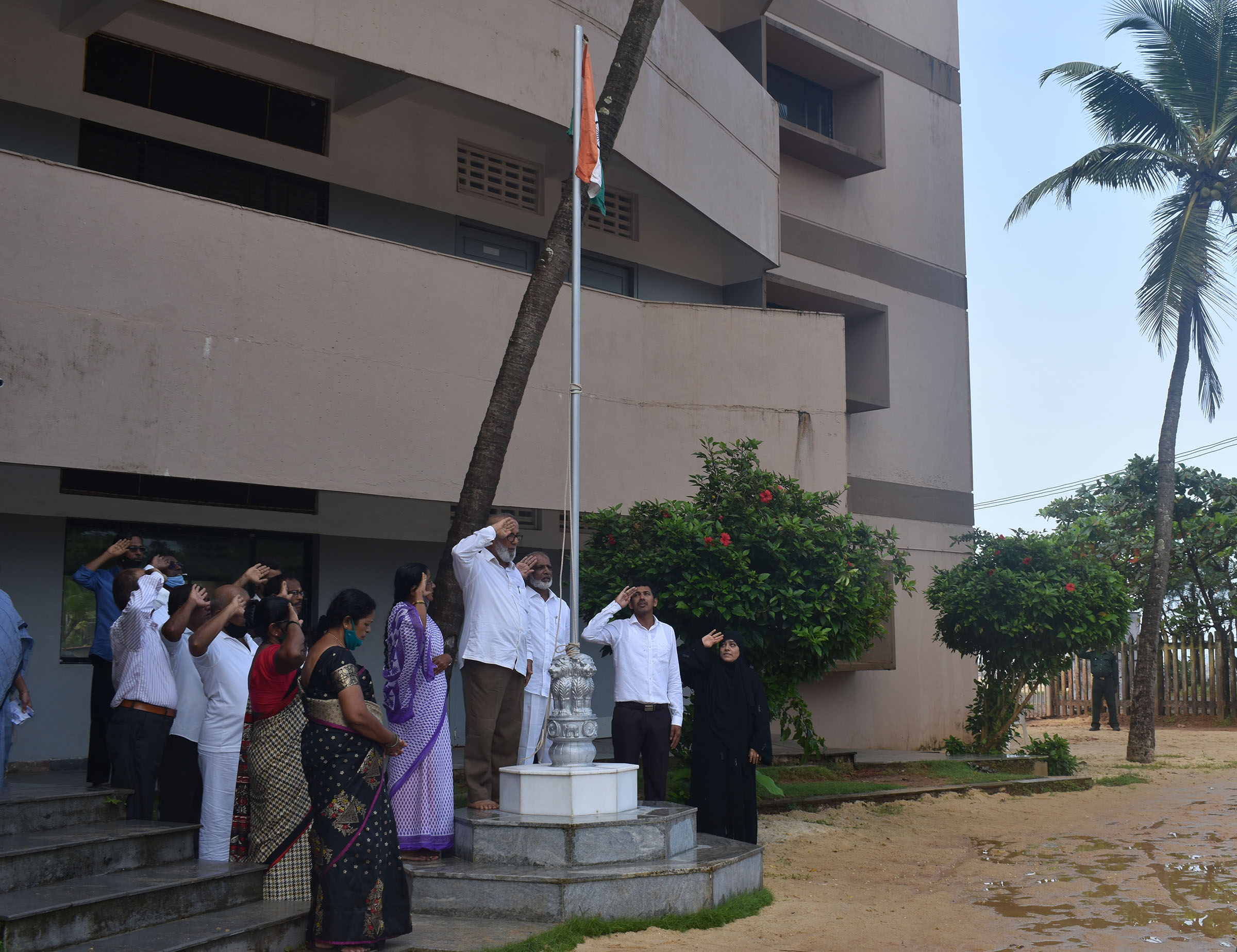 ಕೋಡಿ ಬ್ಯಾರೀಸ್ ಸಮೂಹ ಶಿಕ್ಷಣ ಸಂಸ್ಥೆಯಲ್ಲಿ ಸ್ವಾತಂತ್ರ್ಯ ದಿನಾಚರಣೆ