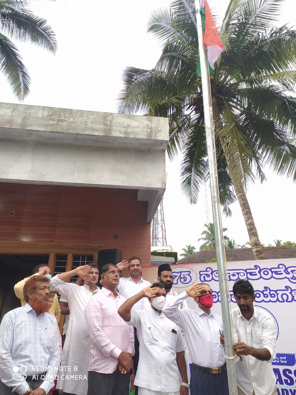 ಹ್ಯೂಮನ್ ವೆಲ್ಫೇರ್ ಅಸೋಸಿಯೇಷನ್ ತಲಪಾಡಿ ವತಿಯಿಂದ ಸ್ವಾತಂತ್ರ್ಯ ಆಚರಣೆ