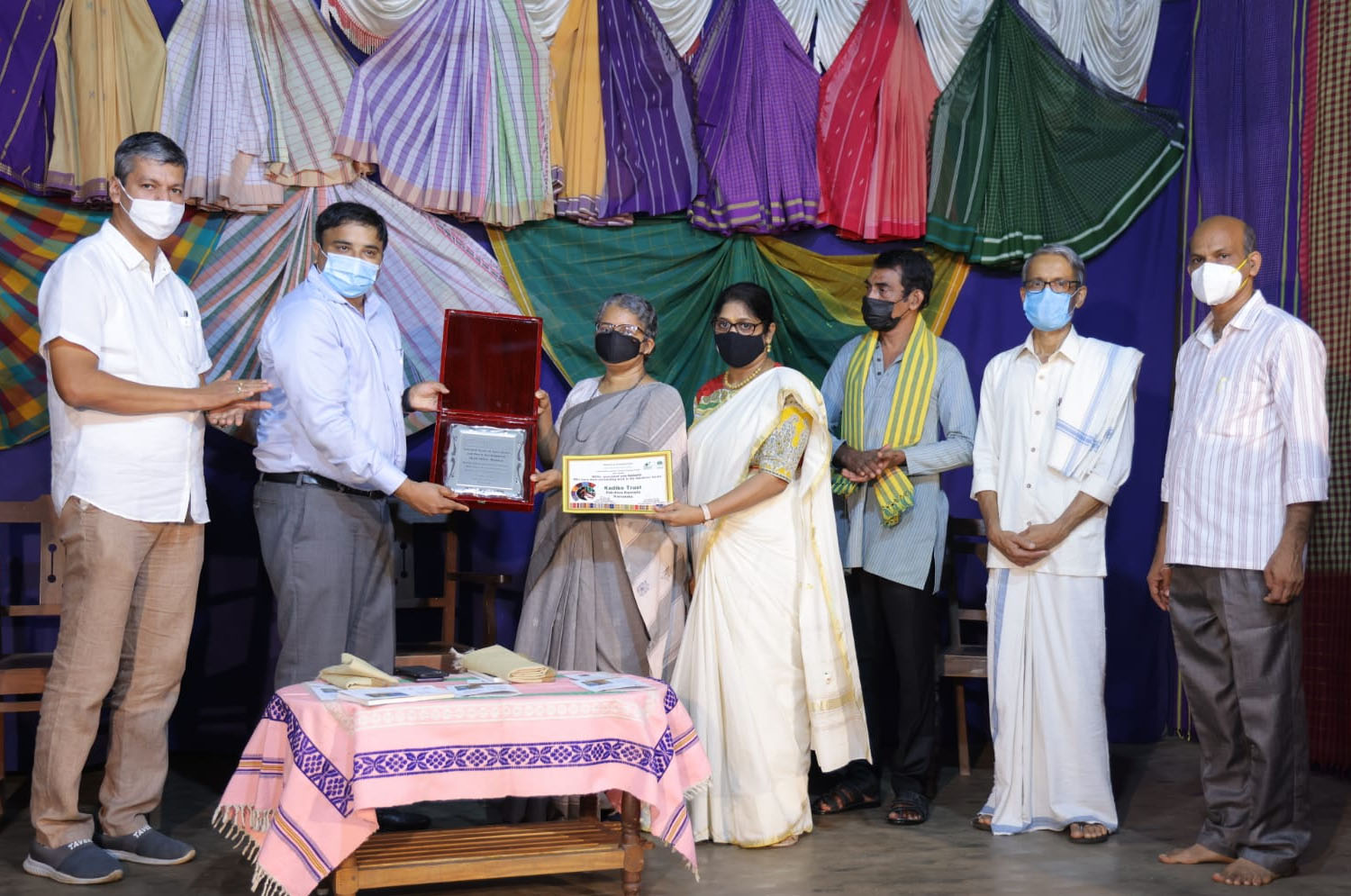 ಉಡುಪಿ ಸೀರೆ ಪುನಶ್ಚೇತನ: ಕಾರ್ಕಳ ಕದಿಕೆ ಟ್ರಸ್ಟ್‌ಗೆ ನಬಾರ್ಡ್ ಪ್ರಶಸ್ತಿ