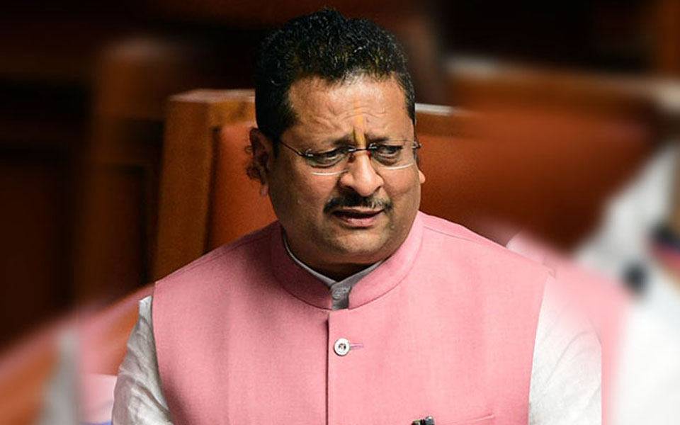 ನನಗೆ ಗುಂಡು ಹಾಕುವುದಾದ್ರೆ ಹಾಕಿ, ಗಣಪತಿ ಹಬ್ಬಕ್ಕೆ ಕೋವಿಡ್ ನಿರ್ಬಂಧ ಹೇರಬೇಡಿ:  ಶಾಸಕ ಯತ್ನಾಳ