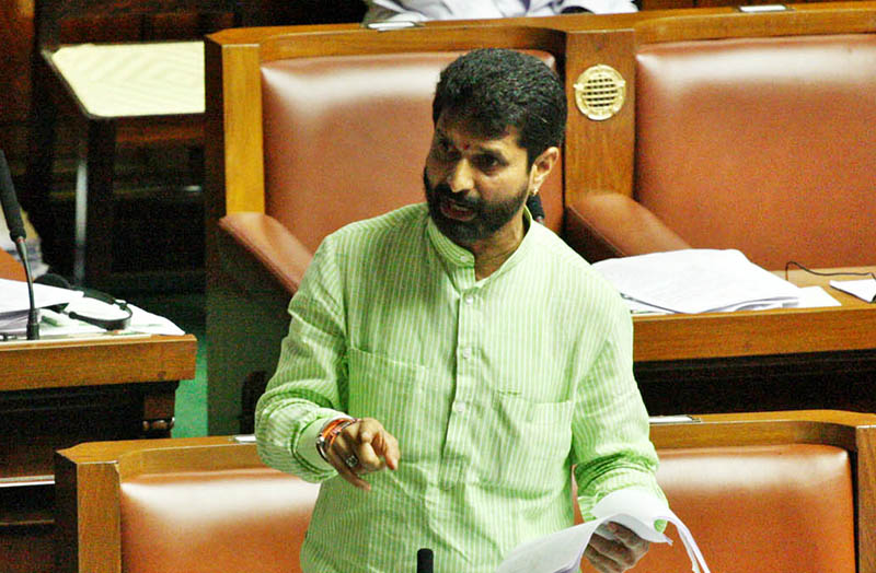 ಕಾಂಗ್ರೆಸ್‍ನಲ್ಲಿ ಪ್ರಮೋಷನ್ ಸಿಗಬೇಕೆಂದರೆ ಜೈಲಿಗೆ ಹೋಗಬೇಕು: ಸಿ.ಟಿ.ರವಿ ವ್ಯಂಗ್ಯ