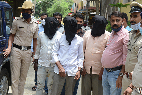 ಬೆಂಗಳೂರು:  ವೃದ್ಧ ದಂಪತಿ ಕೊಲೆ ಪ್ರಕರಣ;  ನಾಲ್ವರು ಆರೋಪಿಗಳ ಬಂಧನ