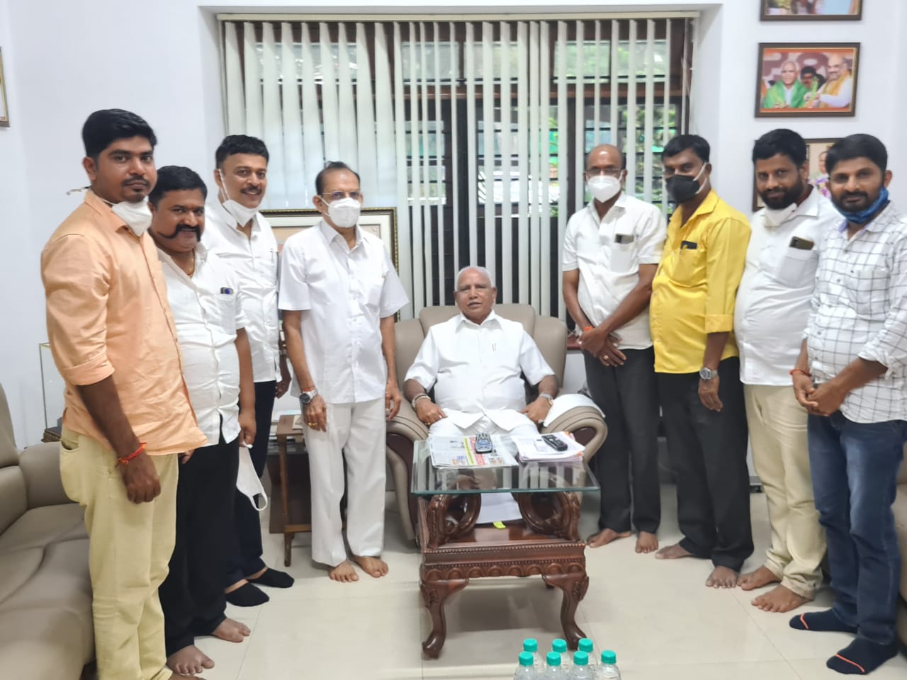 ಮಾಜಿ ಮುಖ್ಯಮಂತ್ರಿಯನ್ನು ಭೇಟಿಯಾದ ಶಾಸಕ ರಾಜೇಶ್ ನಾಯ್ಕ್