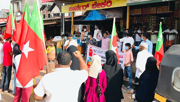 ಫರಂಗಿಪೇಟೆ: ಅಡುಗೆ ಅನಿಲ ಬೆಲೆಯೇರಿಕೆ ಖಂಡಿಸಿ ಎಸ್.ಡಿ.ಪಿ.ಐ. ಪ್ರತಿಭಟನೆ