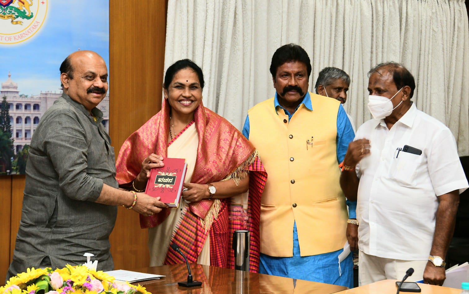 ರಾಜ್ಯದ ಕೃಷಿ ವಿಷಯಗಳ ಕುರಿತು ಸಿಎಂ-ಶೋಭಾ ಕರಂದ್ಲಾಜೆ ಚರ್ಚೆ