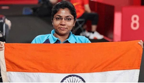 ಪ್ಯಾರಾಲಿಂಪಿಕ್ಸ್ ನಲ್ಲಿ ಬೆಳ್ಳಿಪದಕ ಗೆದ್ದ ಭಾವಿನಾ ಪಟೇಲ್ ಗೆ ಮೂರು ಕೋಟಿ ರೂ.ಬಹುಮಾನ ಘೋಷಿಸಿದ ಗುಜರಾತ್ ಸರಕಾರ
