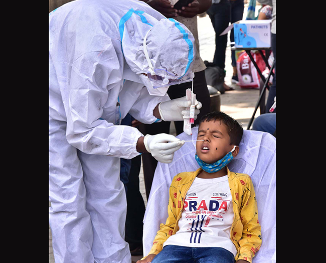 ದೇಶದಲ್ಲೇ ಅತ್ಯಧಿಕ ಕೋವಿಡ್-19 ಪರೀಕ್ಷೆ ನಡೆಸಿದ ಹೆಗ್ಗಳಿಕೆಗೆ ಪಾತ್ರವಾದ ಕೇರಳ