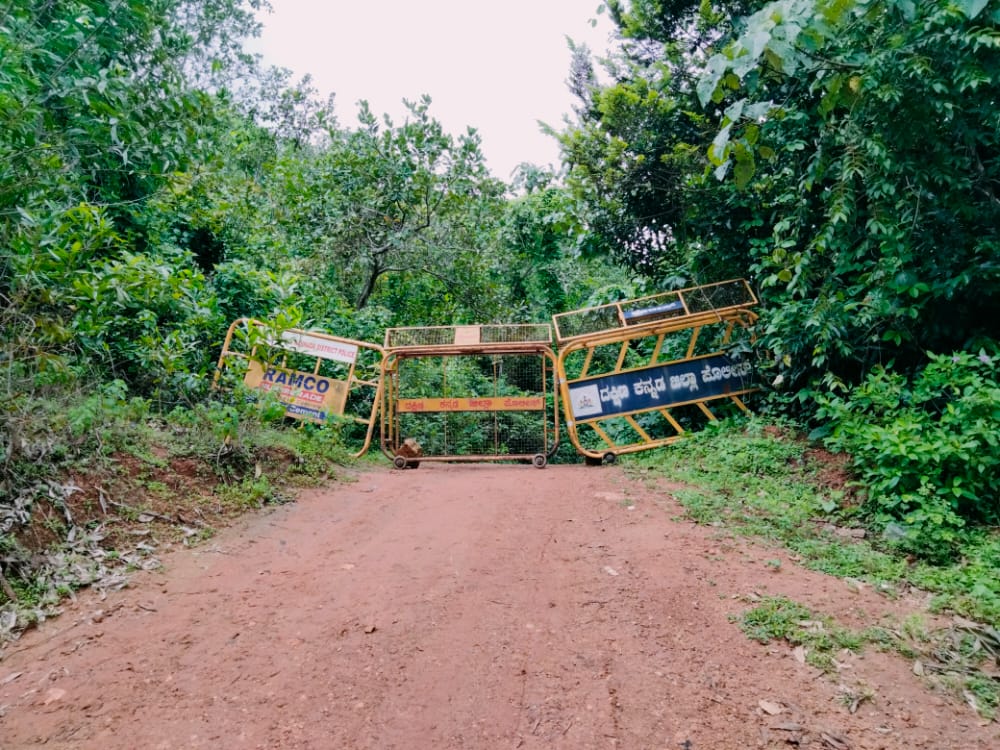 ಕೇರಳದಿಂದ ಪುತ್ತೂರು ಸಂಪರ್ಕದ ಒಳ ರಸ್ತೆಗಳು ಸಂಪೂರ್ಣ ಬಂದ್