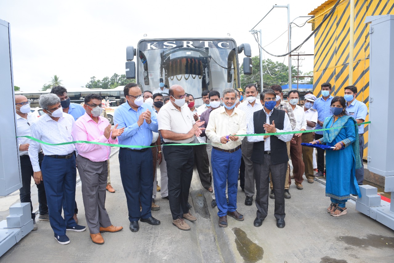 ಸ್ವಯಂ ಚಾಲಿತ ಬಸ್ ತೊಳೆಯುವ ಯಂತ್ರ ಉದ್ಘಾಟನೆ