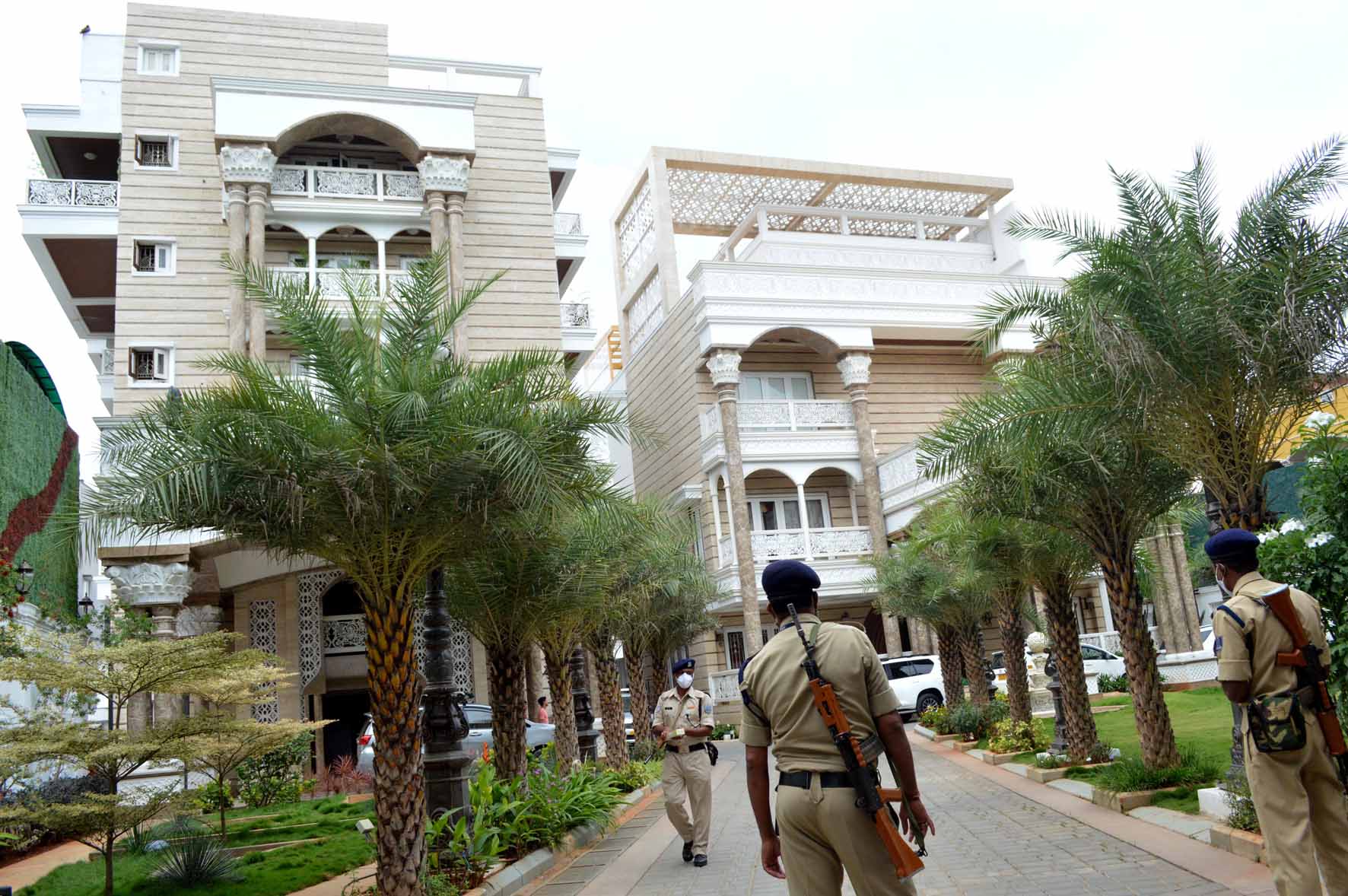 ಐಎಂಎ ಬಹುಕೋಟಿ ವಂಚನೆ ಪ್ರಕರಣ: ಝಮೀರ್, ಬೇಗ್ ನಿವಾಸಗಳ ಈ.ಡಿ. ದಾಳಿ ಮುಕ್ತಾಯ