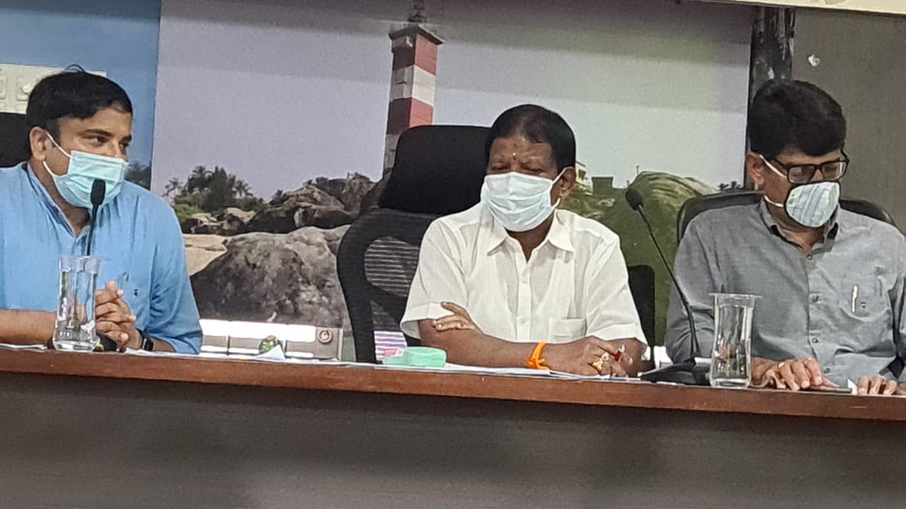 ಕೋವಿಡ್ ಪಾಸಿಟಿವಿಟಿ ದರ ಇಳಿಕೆಗೆ ಕ್ರಮ ಕೈಗೊಳ್ಳಿ: ಸಚಿವ ಅಂಗಾರ