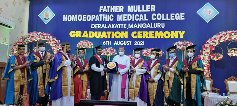 ದೇರಳಕಟ್ಟೆ: ಫಾದರ್ ಮುಲ್ಲರ್ ಹೋಮಿಯೋಪತಿ ವೈದ್ಯಕೀಯ ಮಹಾವಿದ್ಯಾಲಯಲ್ಲಿ ಪದವಿ ಪ್ರದಾನ ಸಮಾರಂಭ