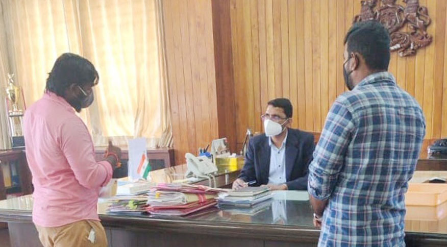 ವಲಸೆ ಕಾರ್ಮಿಕರ ಬೆರಳಚ್ಚು ಸಮಸ್ಯೆ ಪರಿಹಾರಕ್ಕೆ ಆಗ್ರಹಿಸಿ ಉಡುಪಿ ಡಿಸಿಗೆ ಮನವಿ