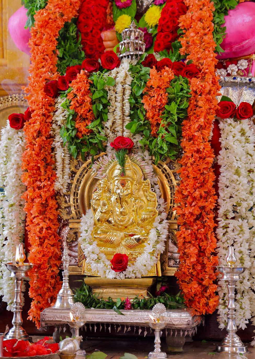 ಅಲೆವೂರಲ್ಲಿ ಬಂಗಾರದ ಗಣಪತಿ ಪ್ರತಿಷ್ಠಾಪನೆ