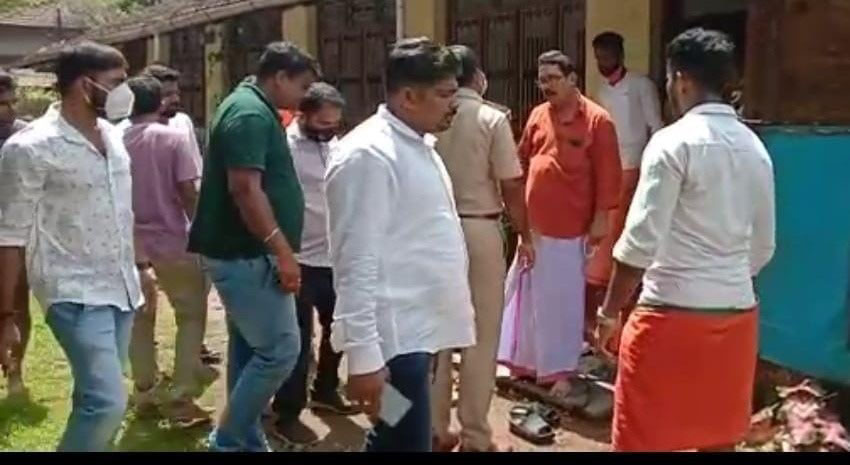 ಕುಕ್ಕುಂದೂರು ನಕ್ರೆ ಬಳಿ ಮತಾಂತರ ಆರೋಪ: ಪ್ರಾರ್ಥನಾ ಕೇಂದ್ರಕ್ಕೆ ಹಿಂಜಾವೇ ಕಾರ್ಯಕರ್ತರ ದಾಳಿ