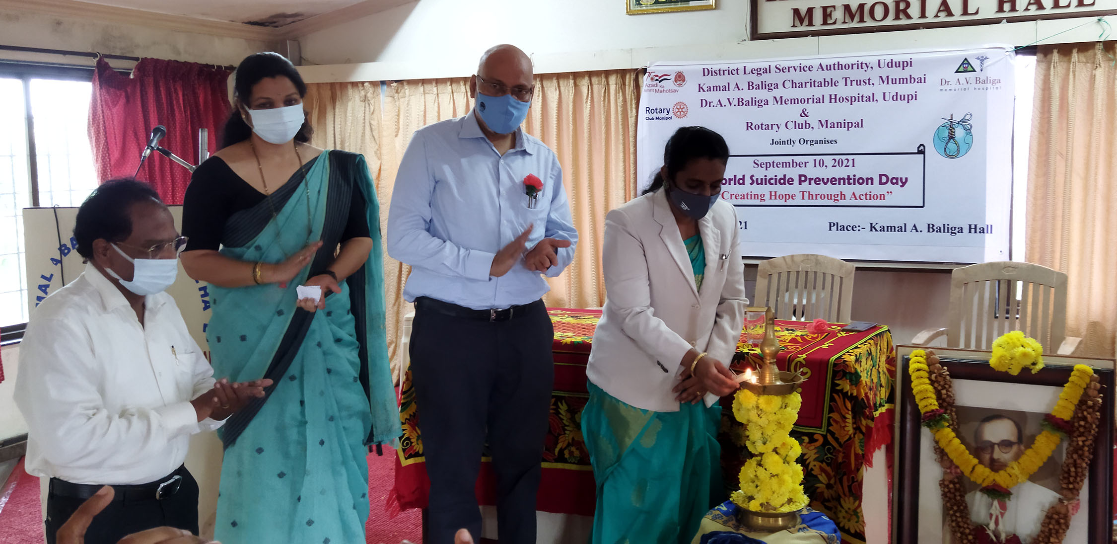 ಸಮಸ್ಯೆಗಳಿಗೆ ಆತ್ಮಹತ್ಯೆ ಪರಿಹಾರವಲ್ಲ: ಶರ್ಮಿಳಾ