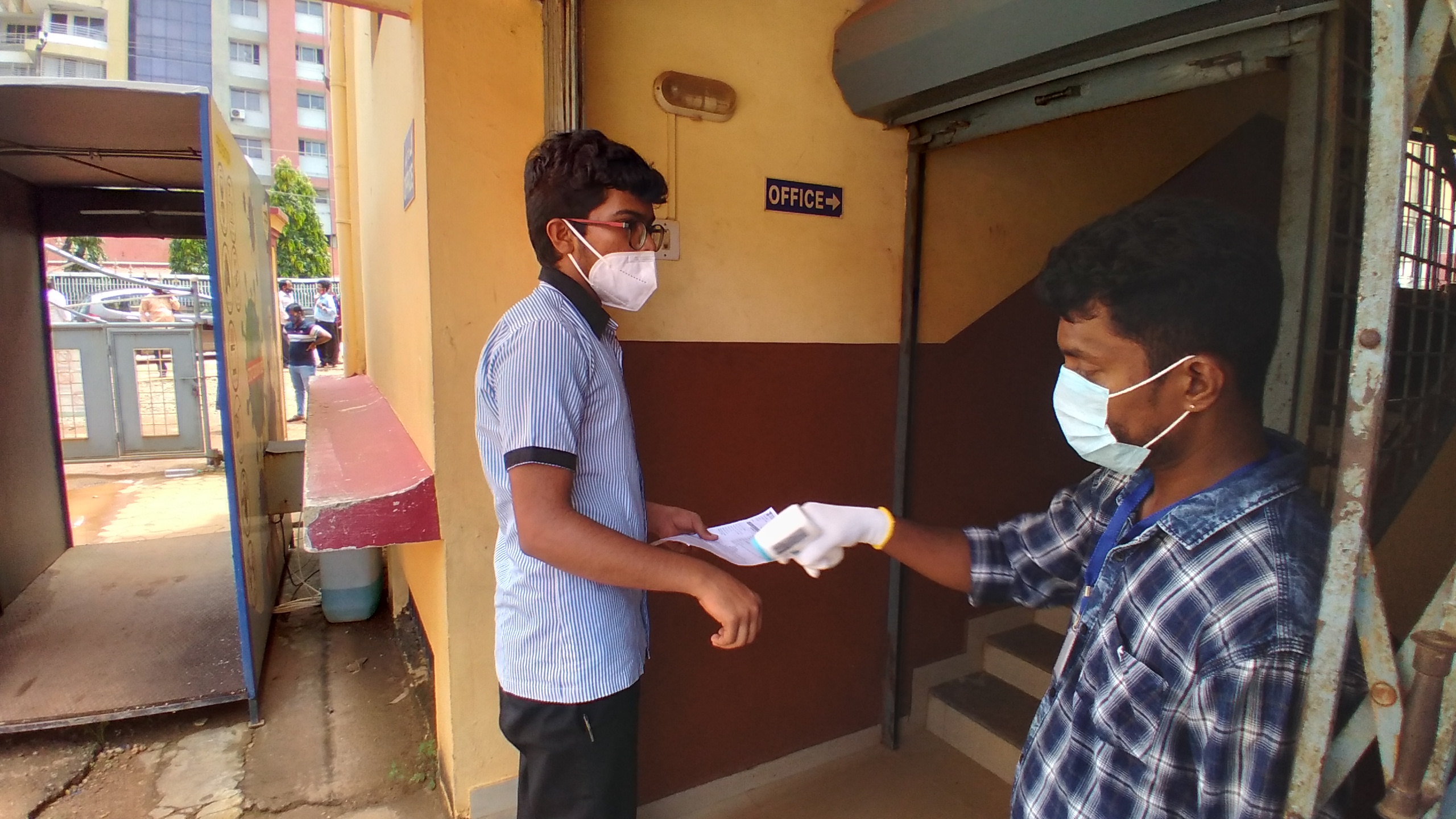 ನೀಟ್ ಪರೀಕ್ಷೆ: 125 ಮಂದಿ ಗೈರು