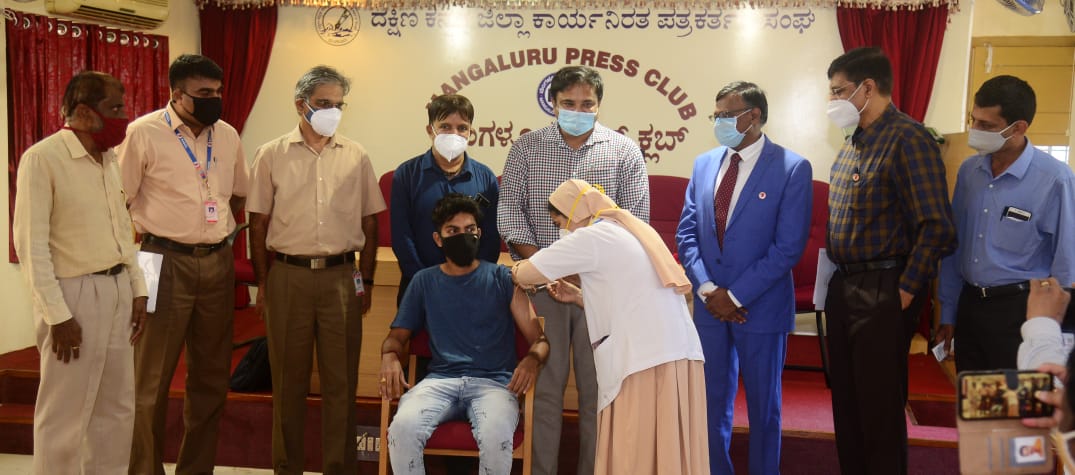 ಬಾಕಿ ಉಳಿದಿರುವವರಿಗೆ ಲಸಿಕೆ ಹಾಕಿಸುವುದು ಸವಾಲಿನ ಕೆಲಸ: ದ.ಕ. ಜಿಲ್ಲಾಧಿಕಾರಿ ಡಾ. ರಾಜೇಂದ್ರ