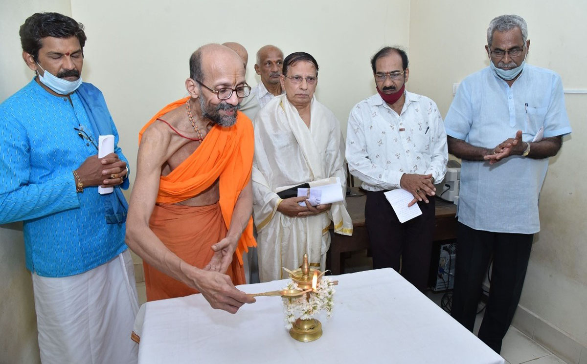 ಕೋವಿಡ್ ಪರಿಸ್ಥಿತಿಗೆ ಅನುಗುಣವಾಗಿ ಪರ್ಯಾಯ ಮಹೋತ್ಸವ ಆಚರಣೆ: ಕೃಷ್ಣಾಪುರ ಶ್ರೀ